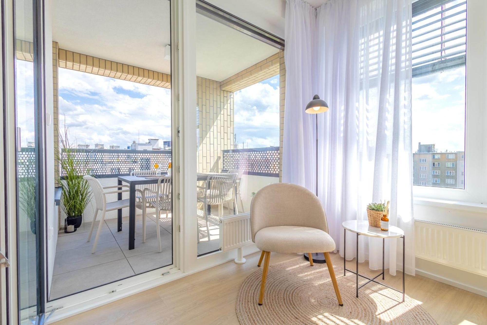Bright 2Br - 4Th Floor, Balcony, Free Parking By Gravity Prague Apartment Екстериор снимка